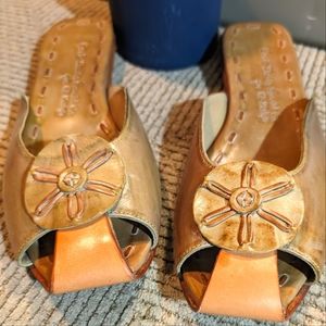 East India Sandal Co 8 tooled leather peeptoe sandals paddedinsoleleatheroutsole